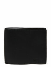 Subway_trifold Hugo Black