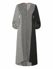 Three-quarter Sleeve Midi Dress, 22 Stine Goya Black