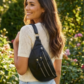 Style Cinta I Ny Opgraderet Variant. Sort M. Lynlåse I Sølv Og Aftagelige Remme. Fed Bestseller Bumbag I Smukt Læder