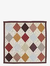 Quilted Aya Wall Rug Large Oyoy Living Design Patterned