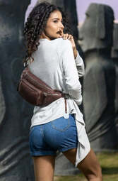 Style Norma I Flot Mørkebrun. Vidunderlig Stor Bumbag I Læder M. Masser Af Rum. Rolls-royce Modellen Indenfor Bumbags