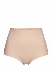 Decoy Shapewear String. Decoy Beige