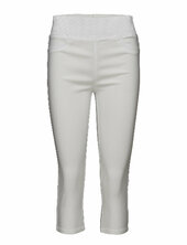 Capri Pants From Freequent In A Soft Material. The Pants Have A Simple Silhouett Free/quent White