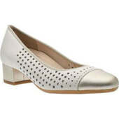 Ballerinaer Ara -