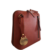 Style Panda I Mørkebrunt Læder. Det Stilfulde Valg Til Hverdag Og Fest. Funktion Møder Flot Form I Denne Mindre Feminine Skuldertaske