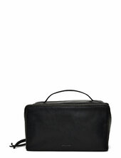 Visten Saddler Black