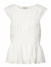 Blouse From Freequent In A Light Material. The Blouse Has A Rounded Neckline, Sh Free/quent White