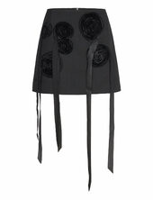 Serena Baum Und Pferdgarten Black