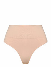 Spanxshape™ Extraordinary Thong Spanx Beige