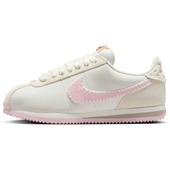 Sneakers Nike  Cortez Valentine's Day (2025)
