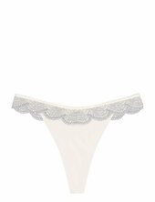 Triumph Comfort Glam String Triumph Cream