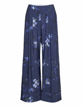 Faicus Munthe Blue
