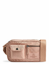 Darlambg S Cross., Monochrome Markberg Pink