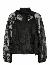 Yaslacilla Ls Lace Top - Show Yas Black