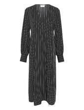 Fryla P V-neck Midi Dress Gestuz Black