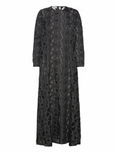 Adelie Baum Und Pferdgarten Black
