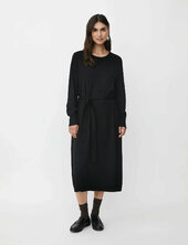 Manisuta Masai Black