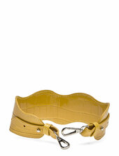 Wavy Handle Short Hvisk Yellow