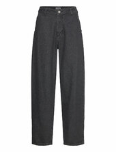 Clia-m Mbym Black