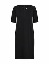 Sc-idina Soyaconcept Black